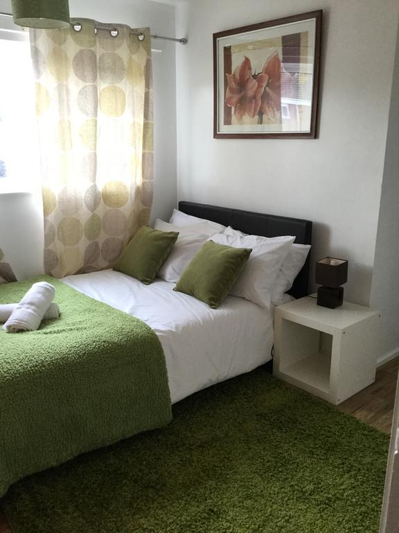 4 Bed House Next To Basildon Town Centre Villa Dış mekan fotoğraf