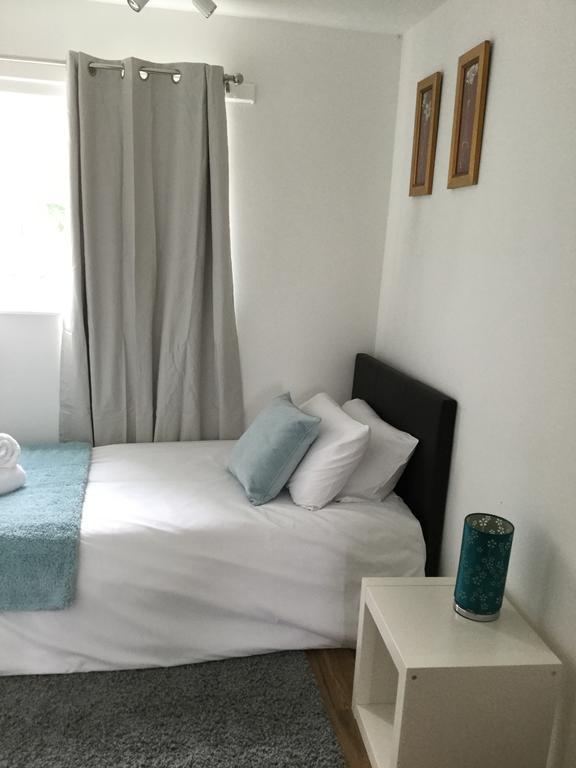 4 Bed House Next To Basildon Town Centre Villa Dış mekan fotoğraf