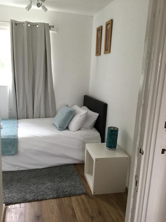 4 Bed House Next To Basildon Town Centre Villa Dış mekan fotoğraf