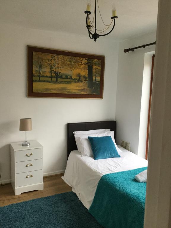 4 Bed House Next To Basildon Town Centre Villa Dış mekan fotoğraf